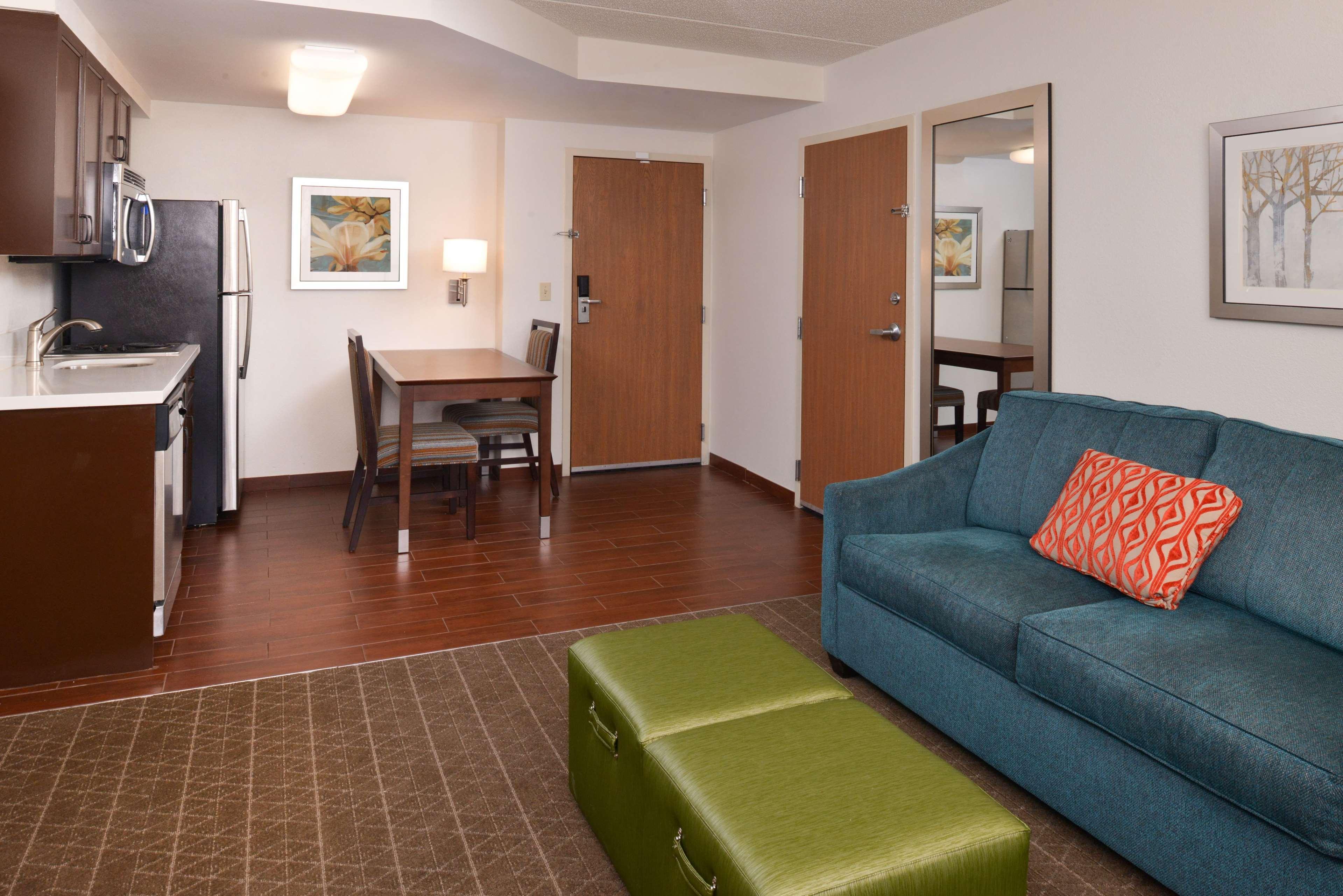 Hampton Inn & Suites Pueblo-Southgate Ngoại thất bức ảnh
