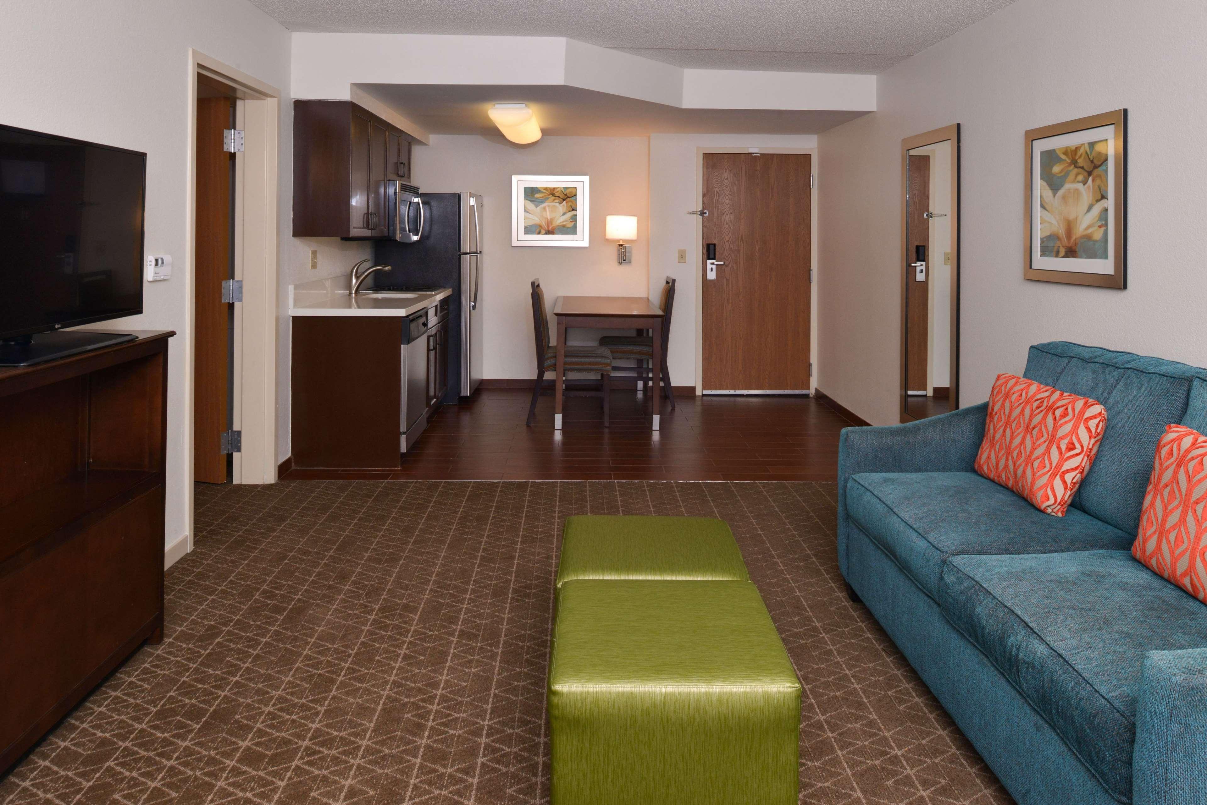 Hampton Inn & Suites Pueblo-Southgate Ngoại thất bức ảnh