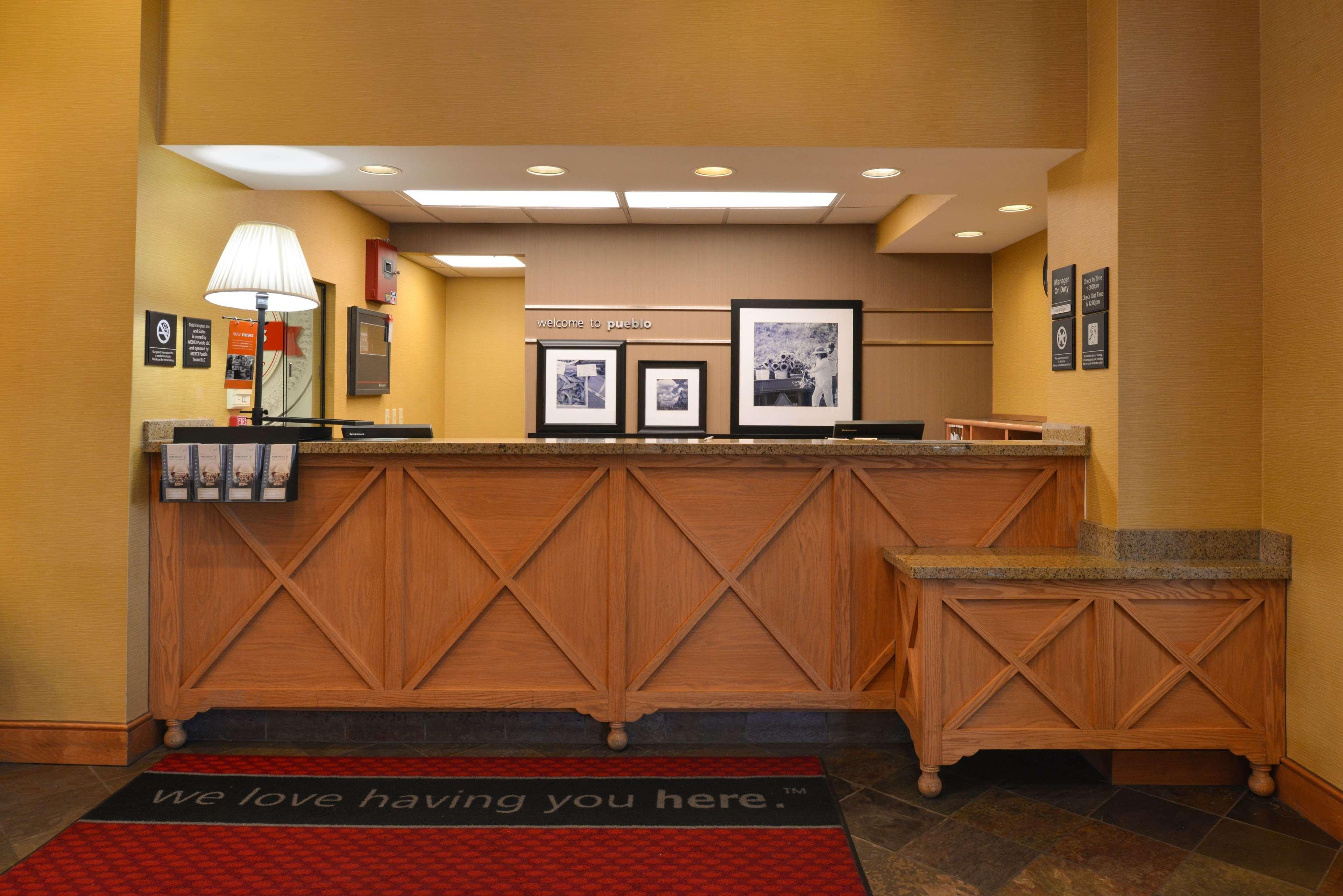 Hampton Inn & Suites Pueblo-Southgate Ngoại thất bức ảnh