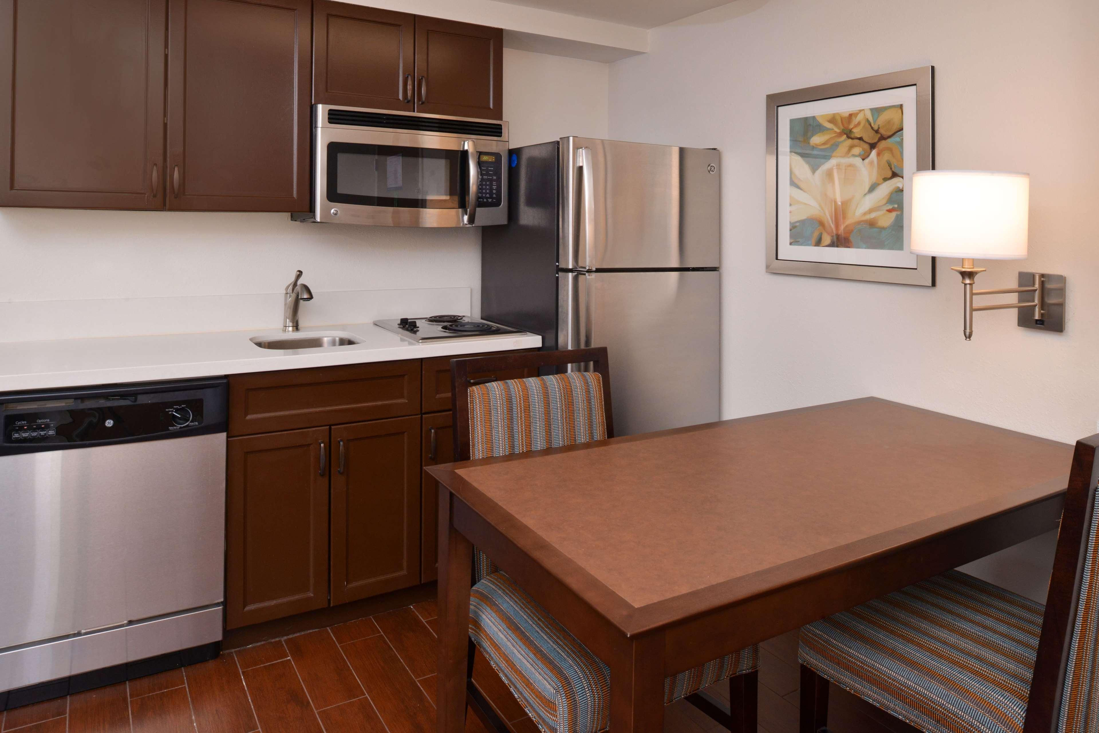 Hampton Inn & Suites Pueblo-Southgate Ngoại thất bức ảnh