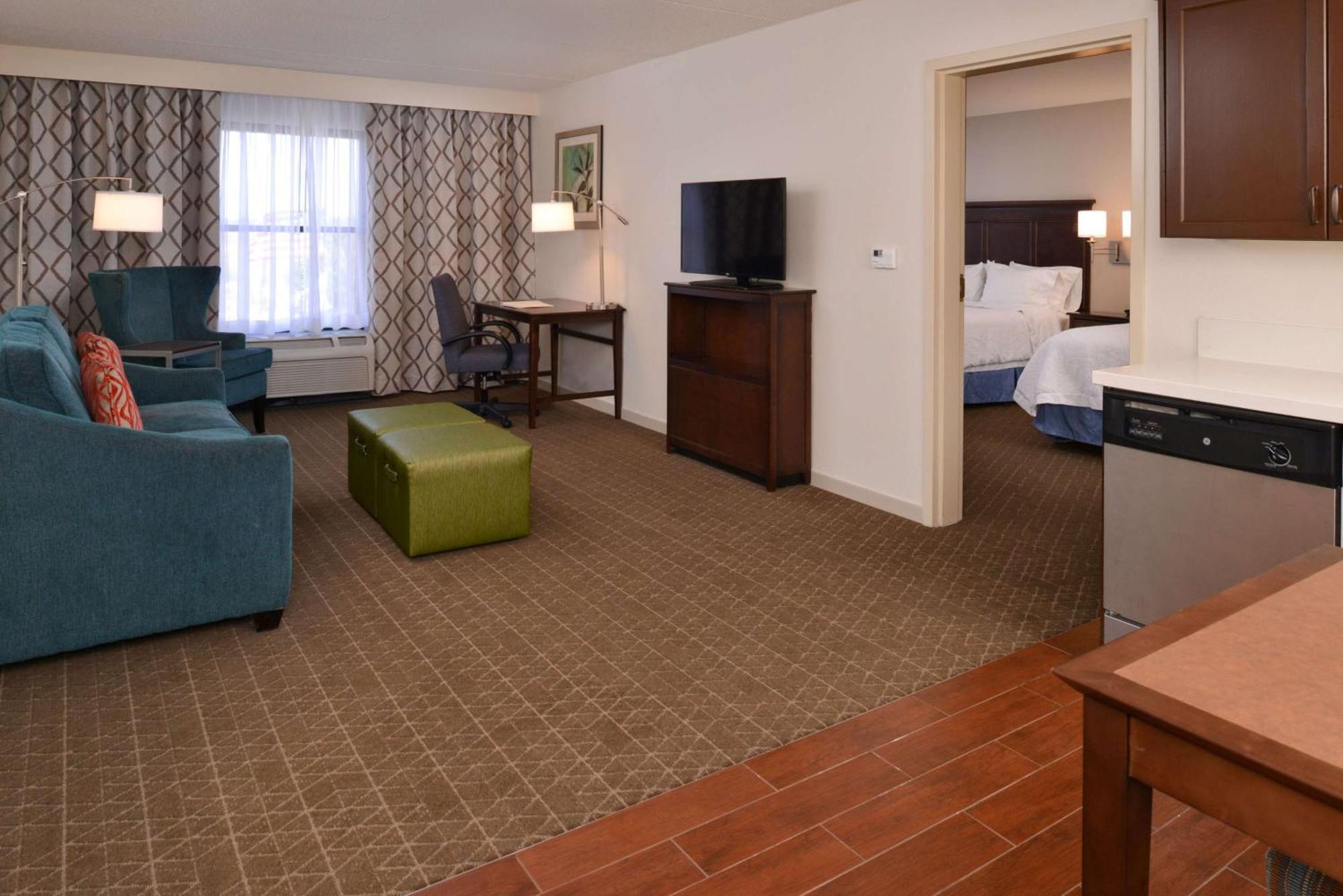 Hampton Inn & Suites Pueblo-Southgate Ngoại thất bức ảnh